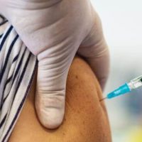 Médico Británico Engaña y Envenena a la Pareja de su Madre para Asegurar Herencia