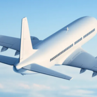 Alarma en el aire: Hombre intenta abrir puerta y pasajeros lo detienen