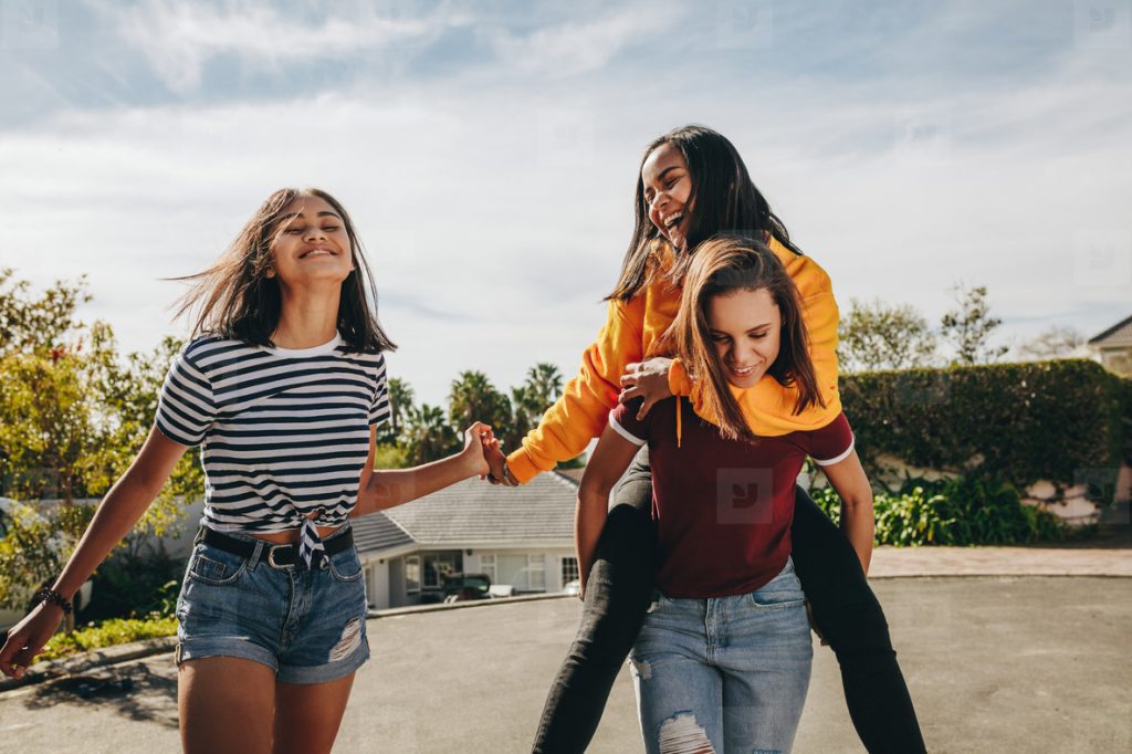 Viva la Soltería: Las mujeres solteras disfrutan más la vida que los hombres, según estudio