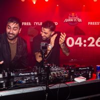 Mira aquí las DUPLAS DE DJS QUE SE ENFRENTARÁN EN RED BULL TURN IT UP CHILE