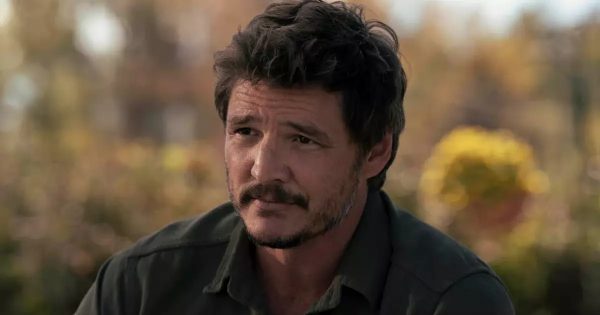 Hasta de bailarín están contratando a Pedro Pascal