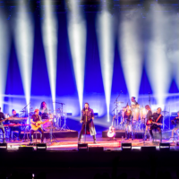 Para los regalones de la casa: Salió el vinilo Beto Cuevas Acústico, el concierto MTV Unplugged de La Ley