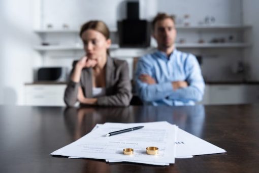 Ellas dan el primer paso: el 70% de los divorcios son iniciados por mujeres, revela estudio