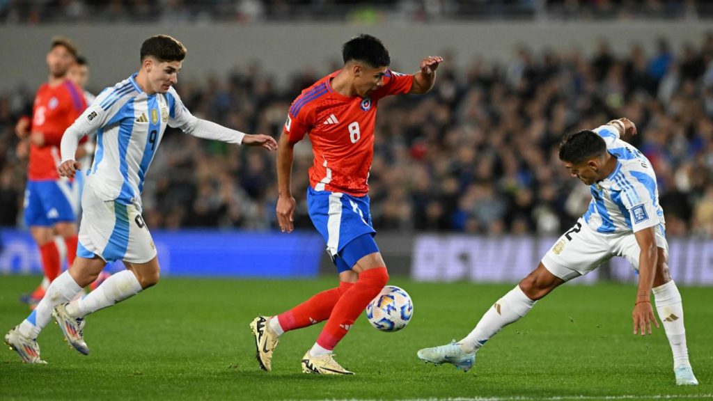 La más prendida te regalonea con invitaciones al partido de Chile VS Argentina