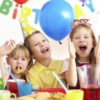 Pablito Ruiz celebró su cumpleaños y le cobró a los invitados