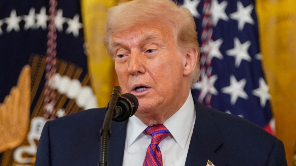 EE.UU. prohíbe a mujeres transgénero competir en categorías femeninas por orden de Trump