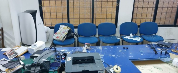 Violento ataque en Registro Civil de Salamanca: Hombre destruye oficina con martillo y machete