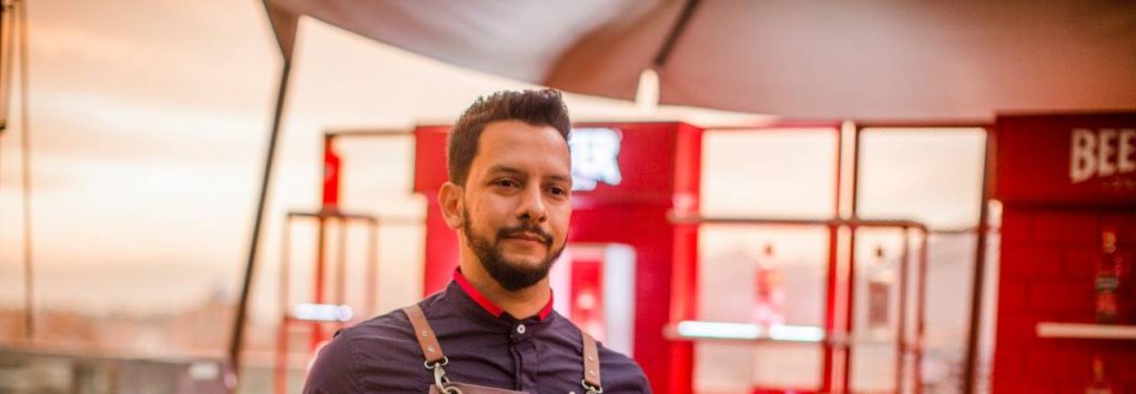 Venezolano es elegido mejor bartender de Chile 2025