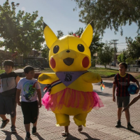 Tiktoker uruguaya asegura que Santiago es de las ciudades "más otakus del planeta"