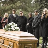 Pastor le pidió matrimonio a la viuda del funeral