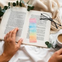 Un puente en el tiempo: Diferencias entre la literatura clásica y la contemporánea