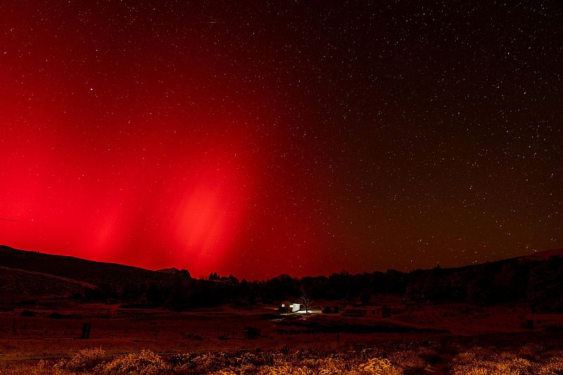 Impactantes imágenes de la aurora austral en Magallanes