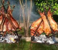 Cordero al palo entra al top 30 de los mejores platos del mundo, según Taste Atlas
