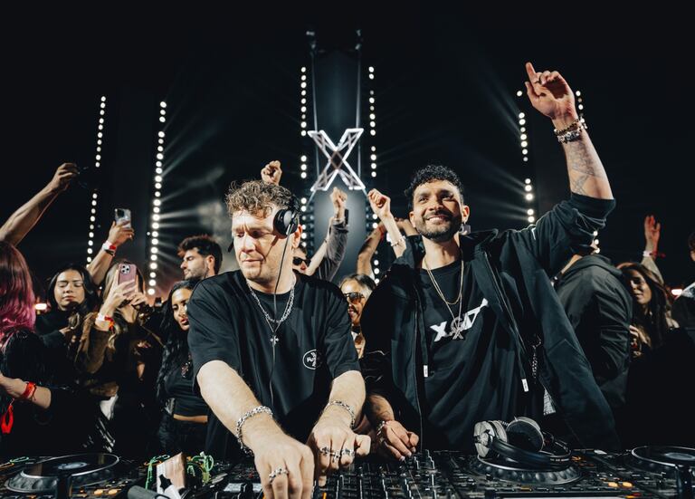 Adriatique llega al Club Hípico con show extendido