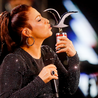 ¡Con toda la energía latina! Gloria Estefan hizo vibrar a toda la Quinta Vergara