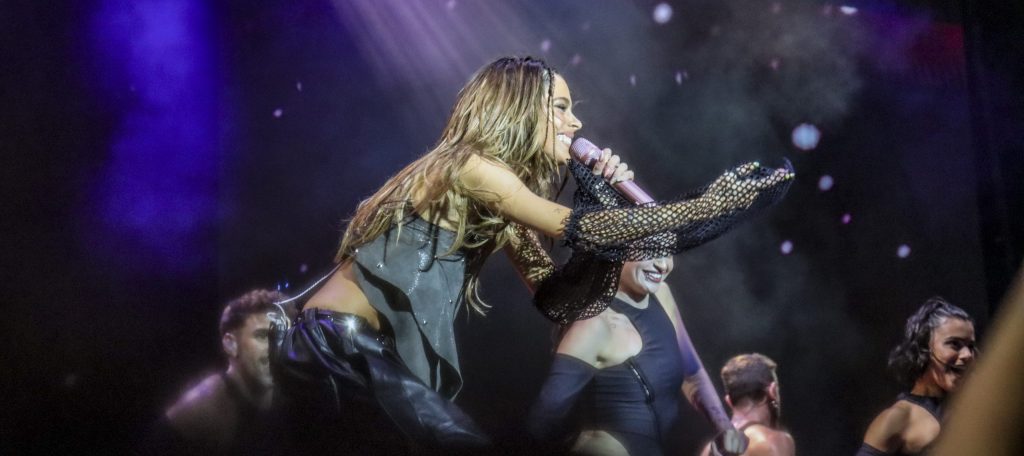 ¿Qué está pasando en los conciertos de Tini?