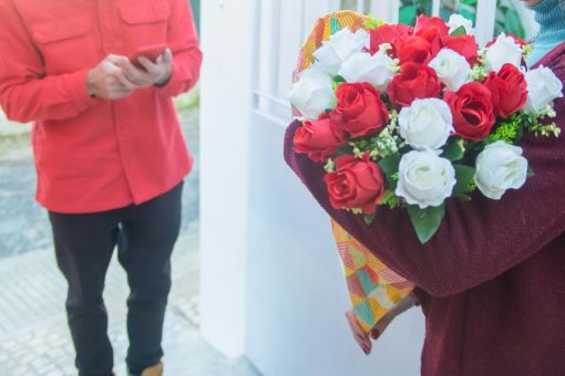 Florerías en Concepción: envía rosas rojas sin salir de casa