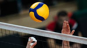 jugador japonés se lanza al suelo tras pelotazo accidental