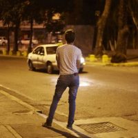 Más hombres ingresan al trabajo sexual en medio de crisis económica