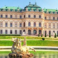 Estudiantes contrataron a una stripper para la sala de profesores