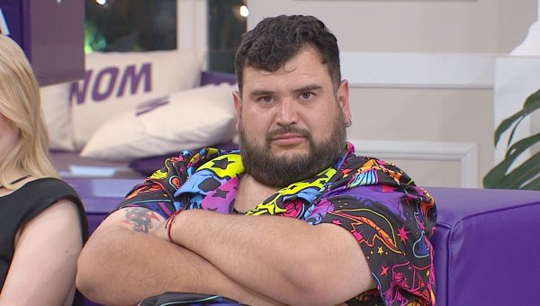 ¡Arenita hizo fuerte acusación sobre Otakín!  “Cuando se cura me anda pidiendo besos, el Efrén me lo andaba sacando de encima”