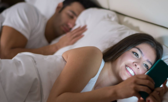 ¿Las mujeres son igual de infieles que los hombres?