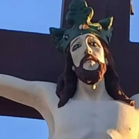 Polémica restauración de esculturas en brasil