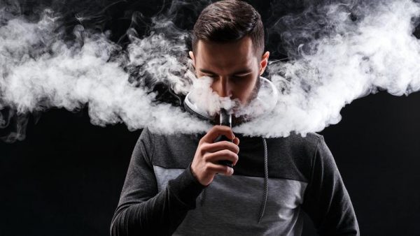 Gobierno quiere subir el impuesto a los vapers