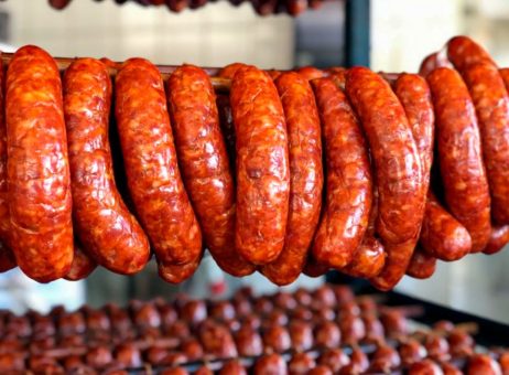 Revista internacional destaca la “Fiesta de la longaniza” en Chillán