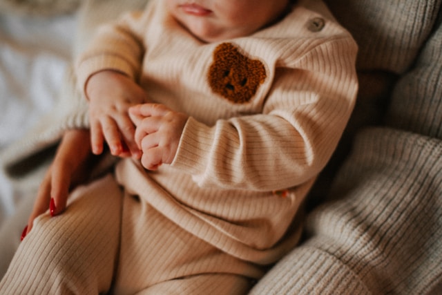 Cómo elegir la ropa de bebé ideal para el invierno: comodidad, abrigo y bienestar desde los primeros meses