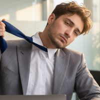 7 de cada 10 chilenos trabajarían más horas por un mejor sueldo