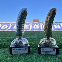 Tenerife levantó el curioso "Pepino de Oro" en España