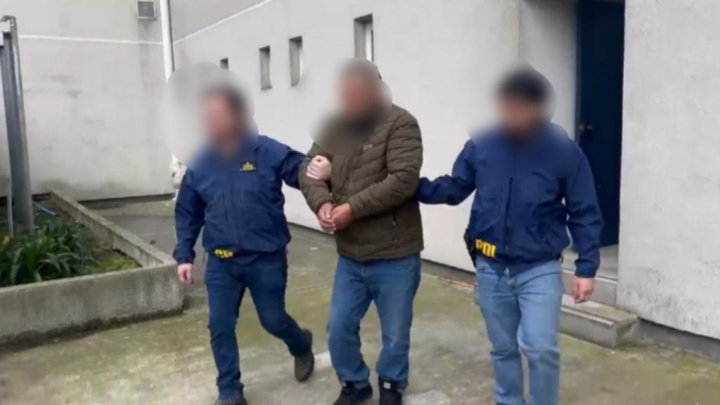 Detienen a familiar de Rosamel Fierro por violento robo ocurrido en 2021