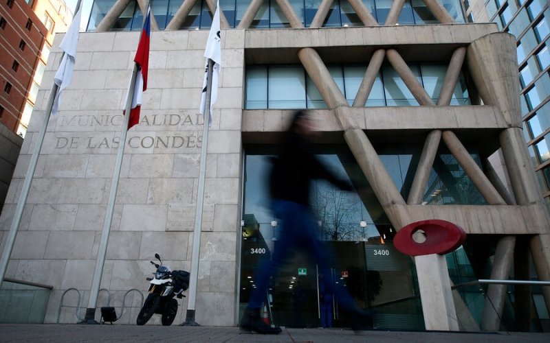 Las Condes gastará $120 millones en fiesta para funcionarios
