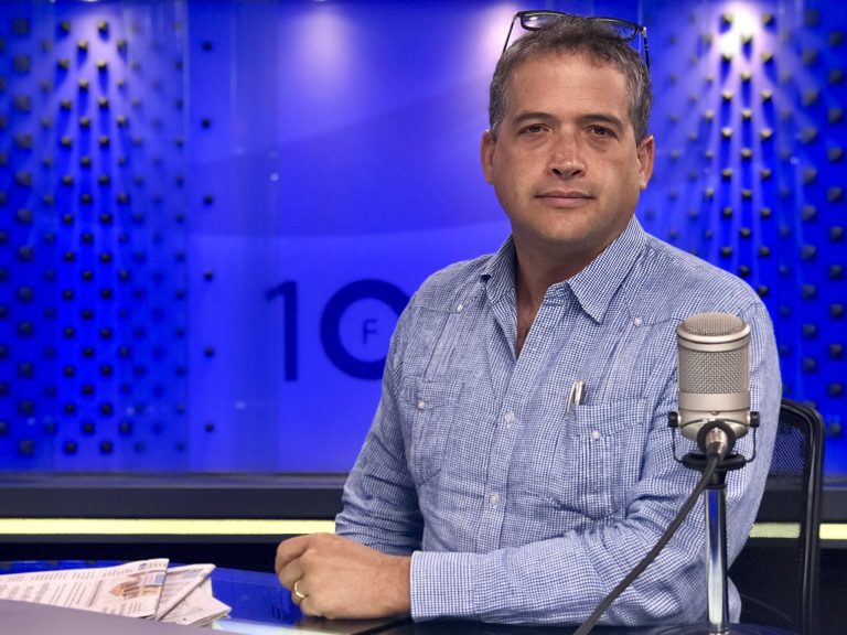 Alfie Ulloa: "Algo está pasando en el sector privado que no hay la productividad que uno quisiera"