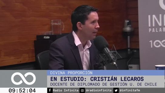 Cristián Lecaros, de la U de Chile: "Amazon le va a hacer muy bien a la economía loca más allá de los movimientos que habrá en el retail"