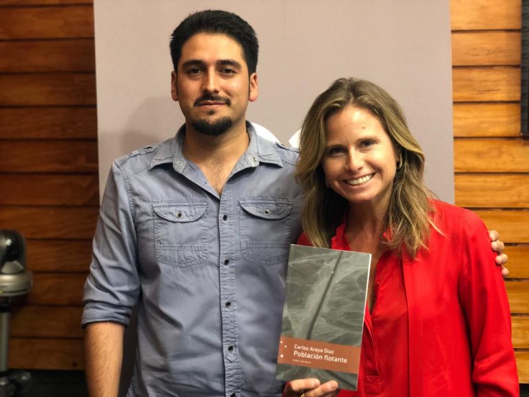 Carlos Araya, novelista, guionista y autor del libro "Población flotante"