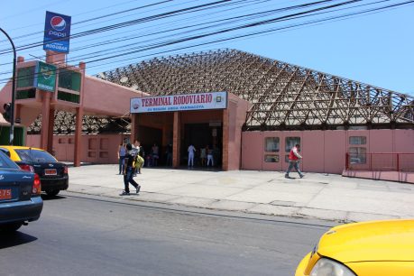 Molestia entre pasajeros causa alza de pasajes en tramo Arica - Santiago