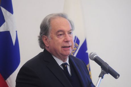 Juan Gabriel Valdés tilda de "populista" el viaje de Piñera a Cúcuta para ayuda a Venezuela