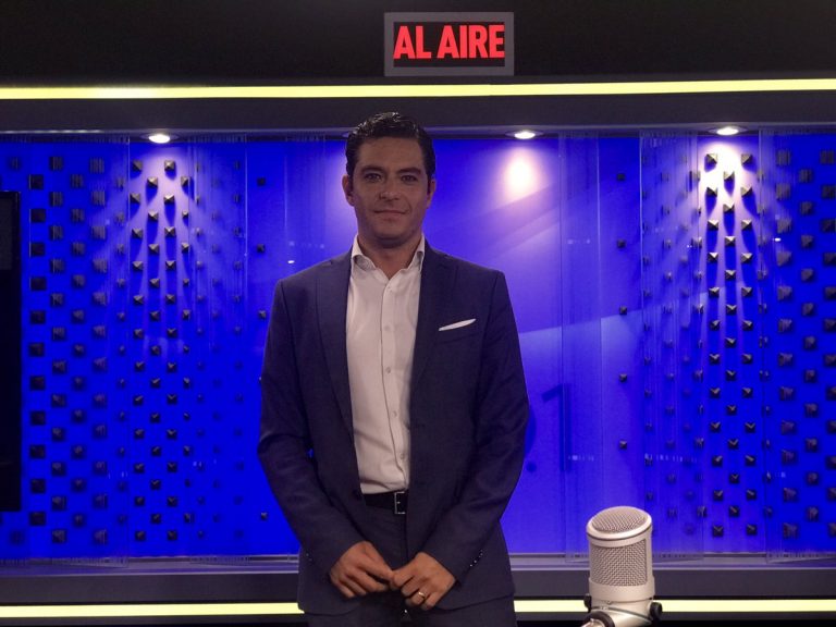 Guido Larson, Analista Internacional UDD