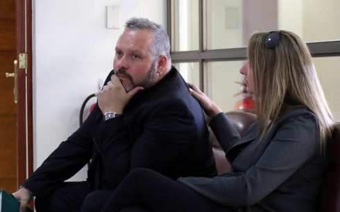 Notifican embargo a Natalia Compagnon y Sebastián Dávalos por deuda con Banco de Chile