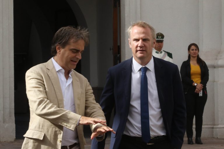 Piden urgencia a proyecto que castiga uso de niños en delitos