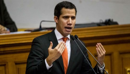 Juan Guaidó denuncia la detención de su personal político