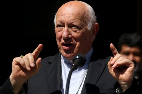 Habló Ricardo Ezzati luego que el Papa aceptara su renuncia: "Estoy con la frente en alto"