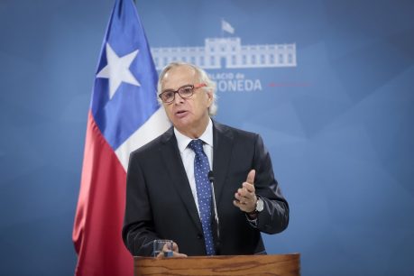 Ministro Chadwick confirma que proyecto de Control Preventivo de Identidad incluirá a mayores de 14 años