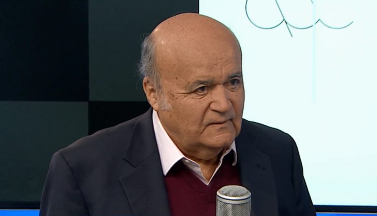 Genaro Arriagada, exministro DC: "Los partidos políticos han perdido identidad, son más débiles e indisciplinados"