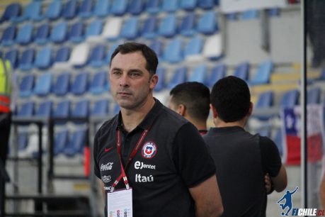 DT de la Sub 17 reconoció que no permite a sus jugadores usar la visera para atrás