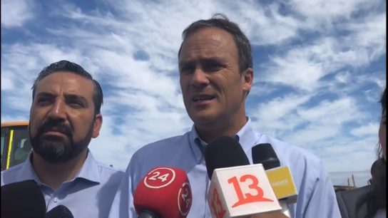 Ministro de Bienes Nacionales por amenazas a turistas en Pichilemu: Que el responsable "se atenga a las consecuencias"