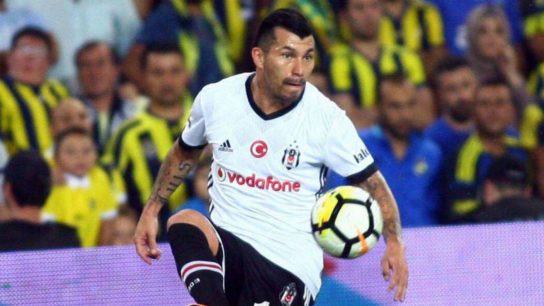 Médico del Besiktas ante lesión de Gary Medel: "No se preocupen en Chile, llegará a la Copa América"