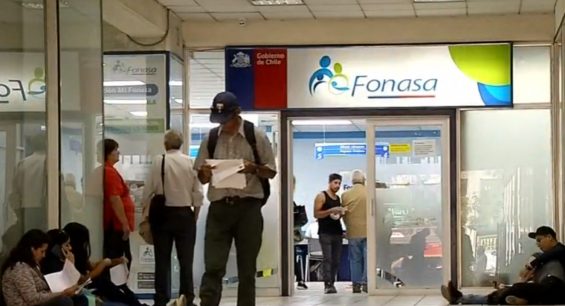 Reforma a la Salud: Preocupa masiva fuga de afiliados de Fonasa al sector privado